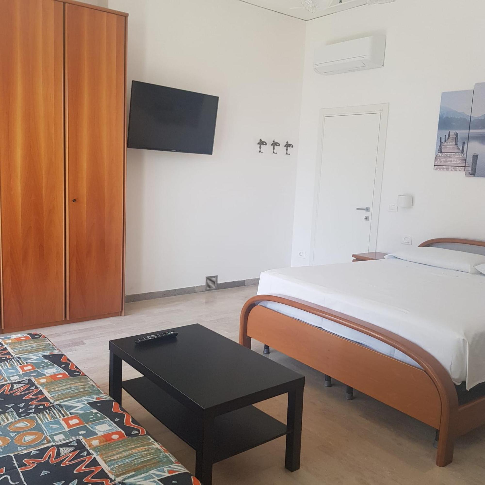 Eagle Rooms Рива дел Гарда Екстериор снимка